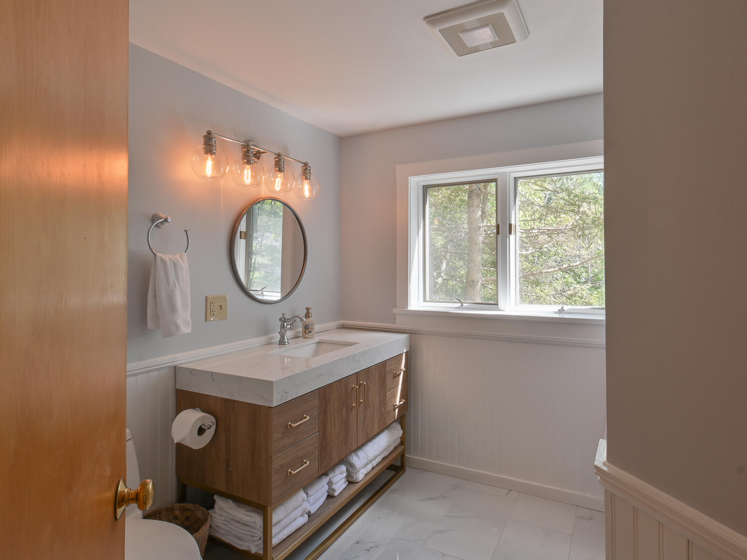 256 Sand Point Road Bar Harbor, ME 04609 - Photo 31 of 44 Second floor bath