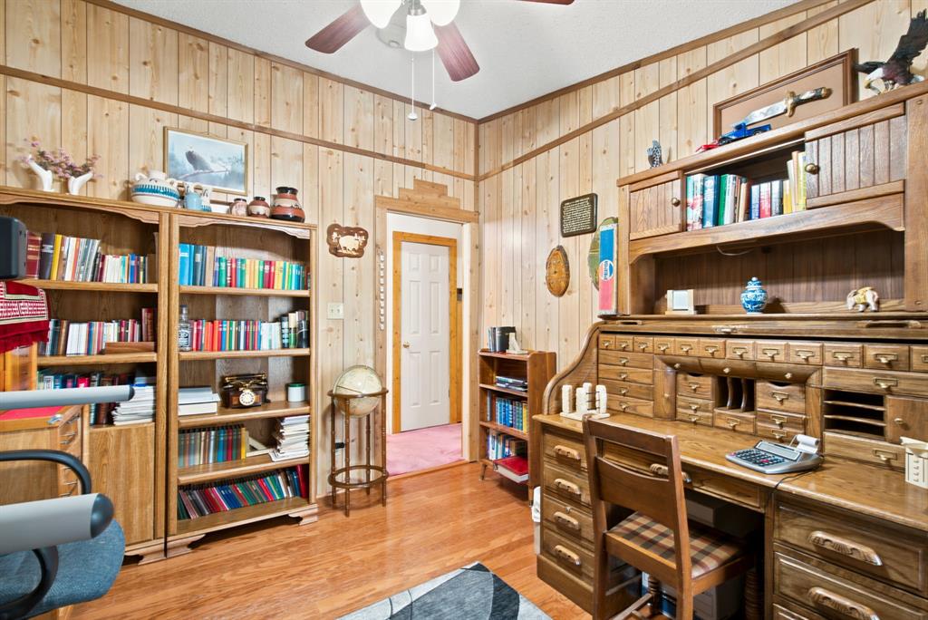 803 Spring Valley Road Paradise, TX 76073 - Photo 22 of 40 Gallery Image 22