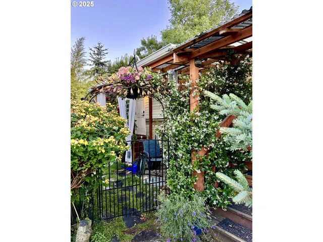 $54,000 | 87911 Territorial Highway, Unit 19, Veneta, OR 97487