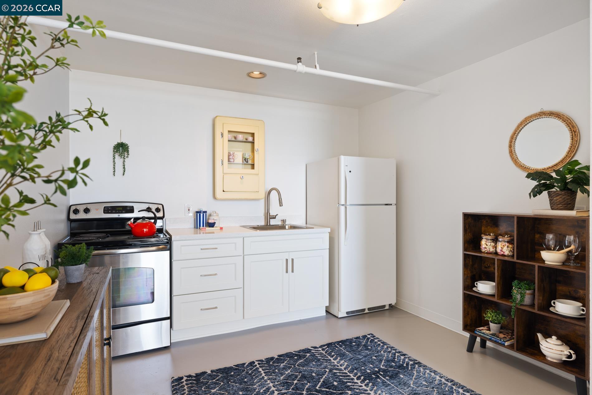 730 29th Street, Unit 10 Oakland, CA 94609 - Photo 8 of 18