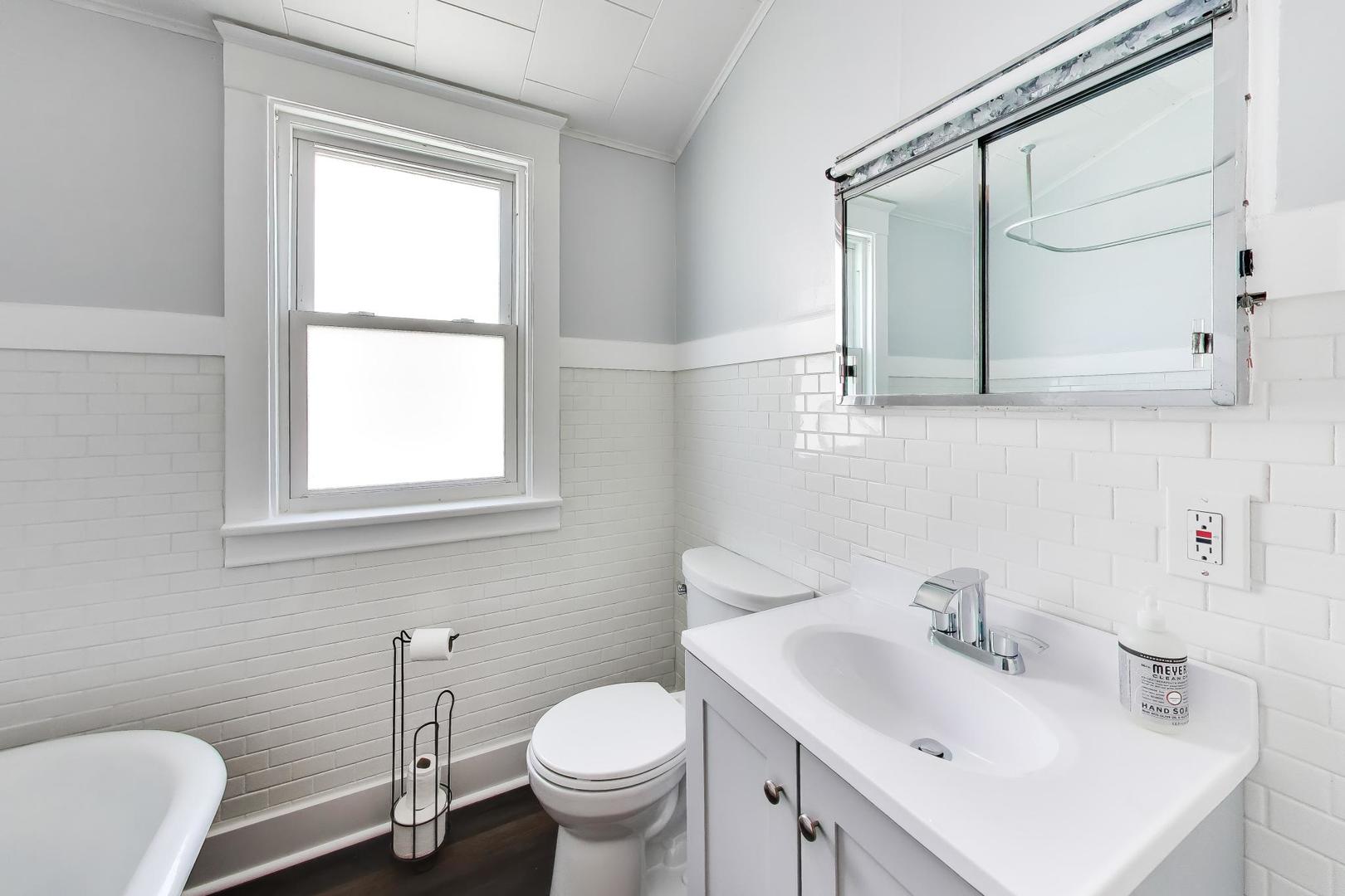 5419 North Monitor Avenue, Unit 2 Chicago, IL 60630 - Photo 12 of 18