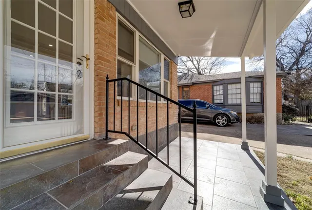 a view of front door and porch