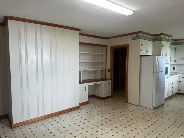 $189,900 | 103 East 2nd Avenue, Lake View, SC 29563