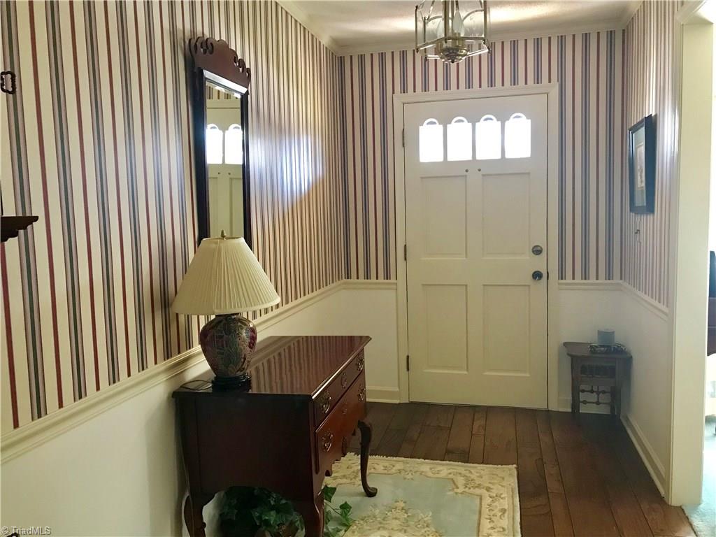 185 Waddington Road Clemmons, NC 27012 - Photo 2 of 25 Gallery Image 2