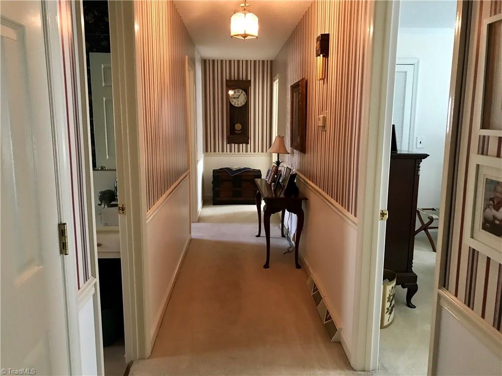 185 Waddington Road Clemmons, NC 27012 - Photo 5 of 25 Gallery Image 5