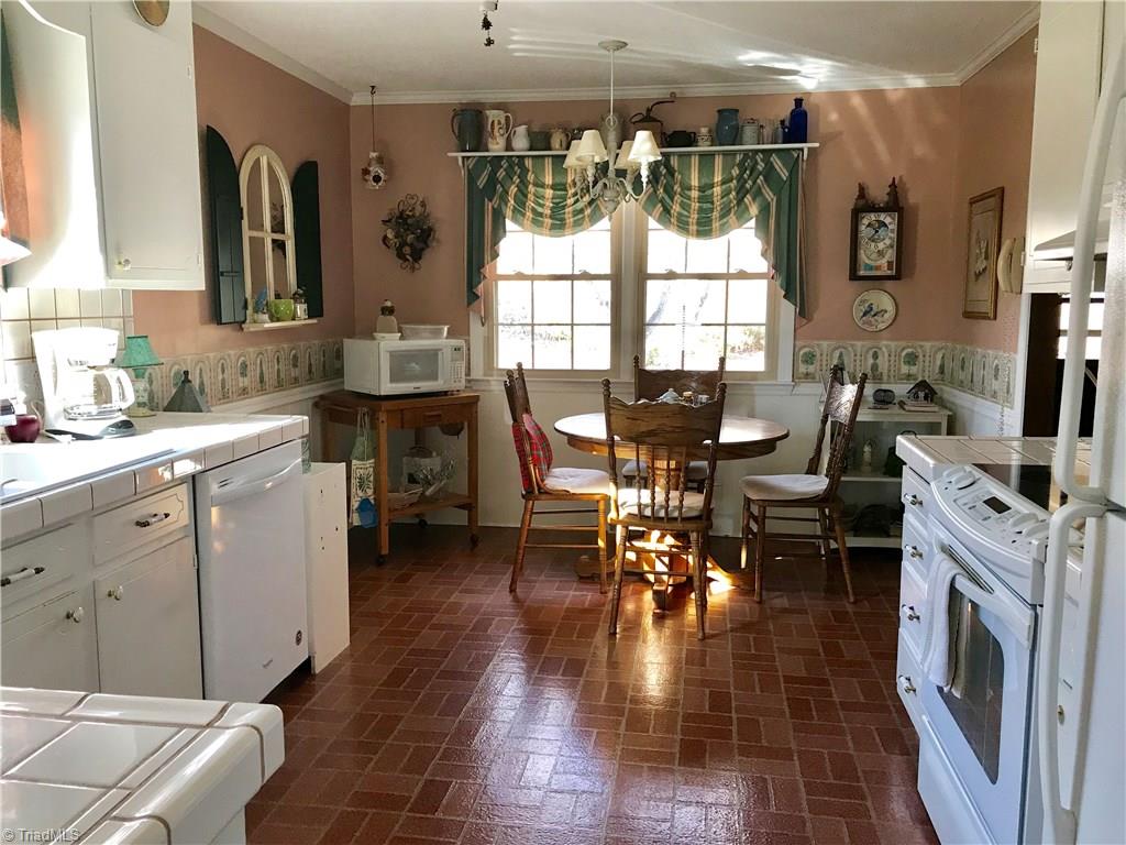 185 Waddington Road Clemmons, NC 27012 - Photo 9 of 25 Gallery Image 9