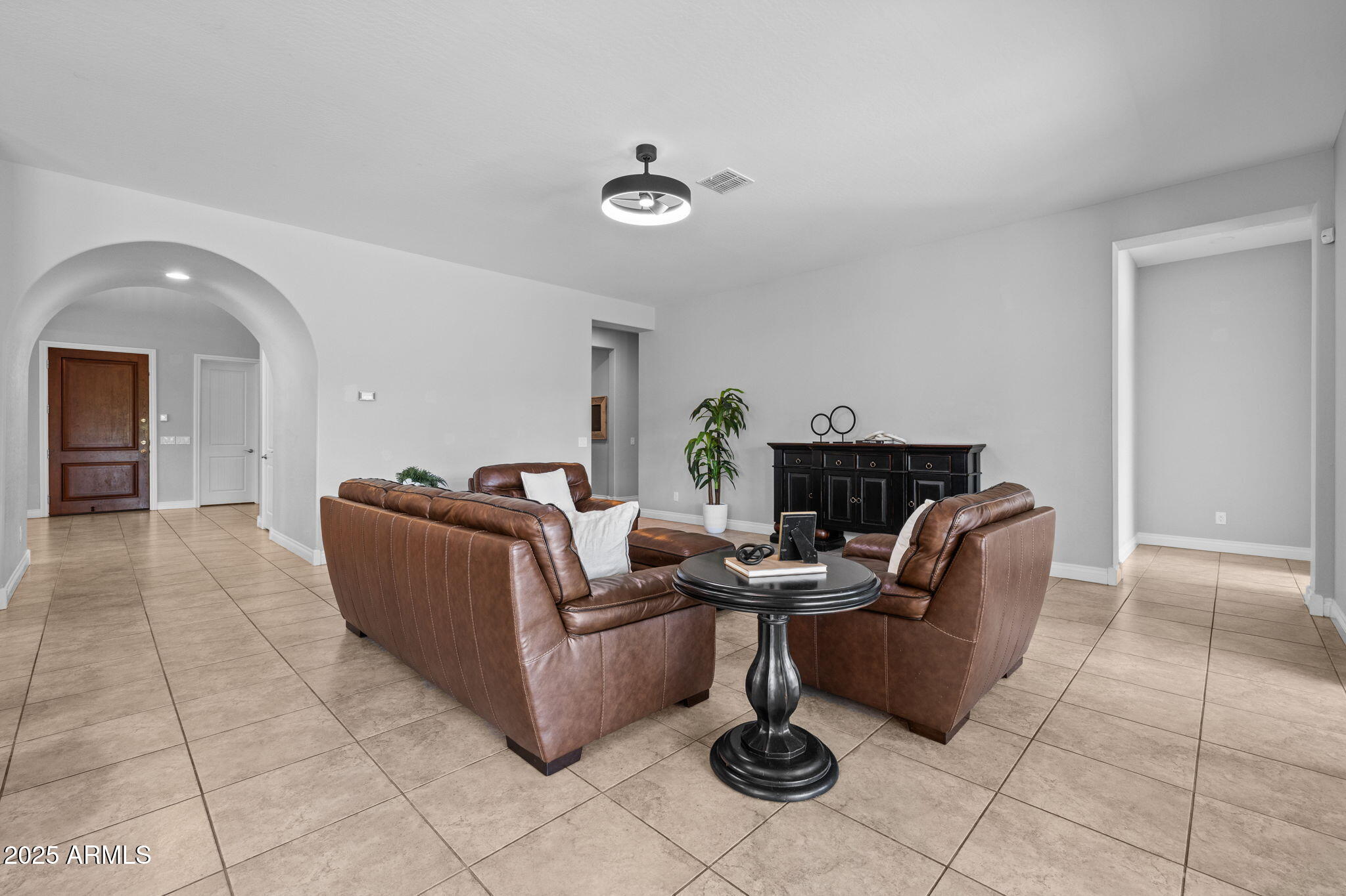 10535 Diffraction Avenue Mesa, AZ 85212 - Photo 24 of 126 Living Room