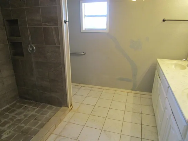 $59,000 | 602 East Texas Street, Crowell, TX 79227