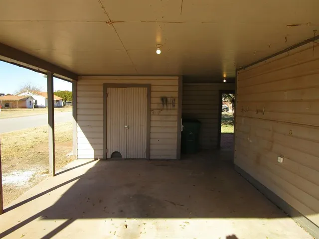 $59,000 | 602 East Texas Street, Crowell, TX 79227