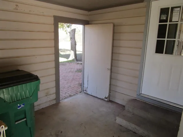 $59,000 | 602 East Texas Street, Crowell, TX 79227