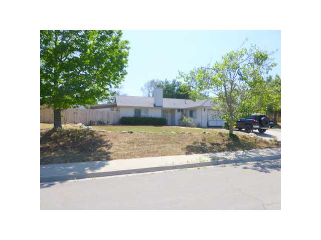 374 Mercedes Road Fallbrook, CA 92028 - Photo 1 of 24