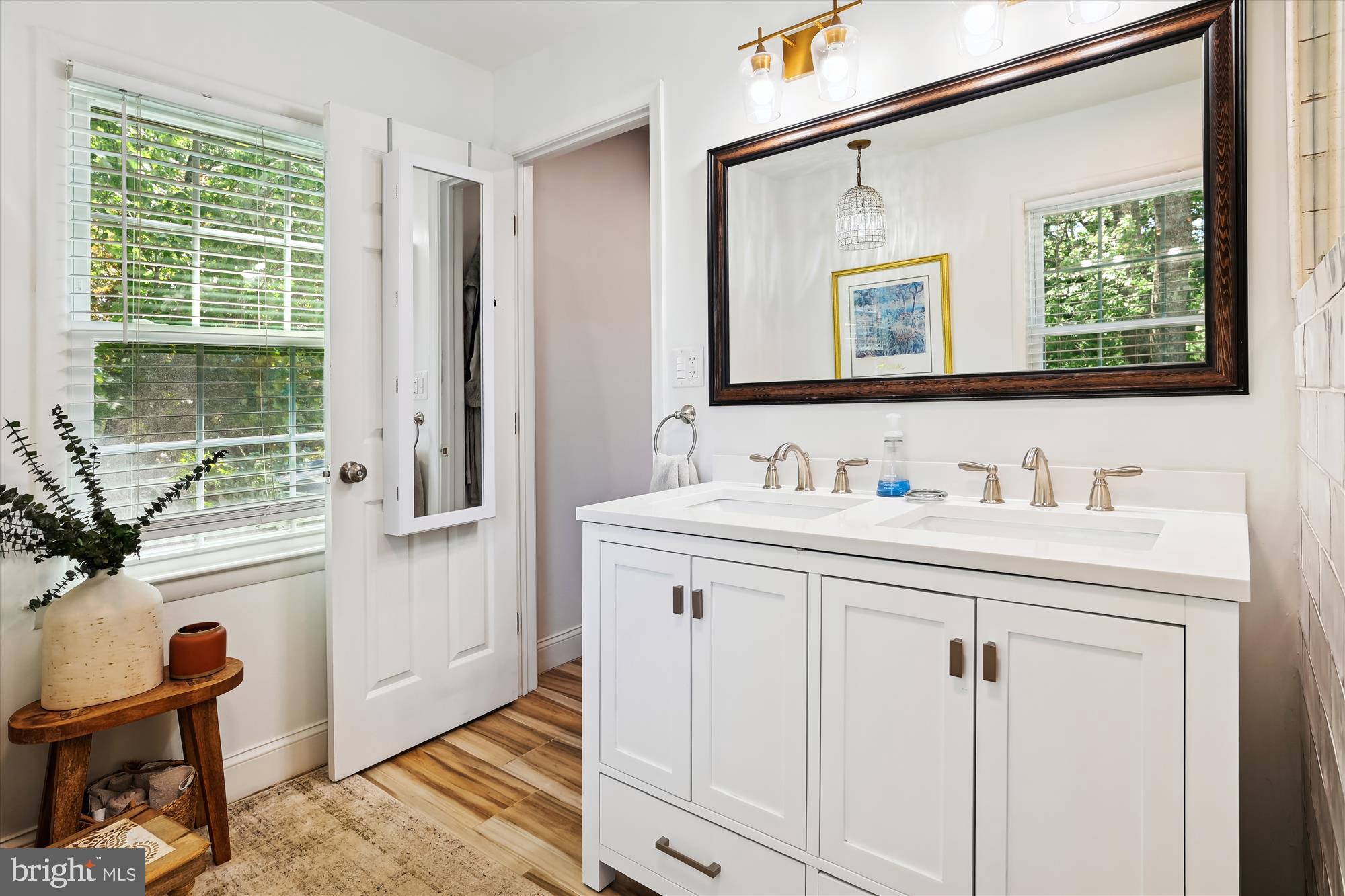 1157 Hampton Road Annapolis, MD 21409 - Photo 30 of 93 Primary bath double vainity
