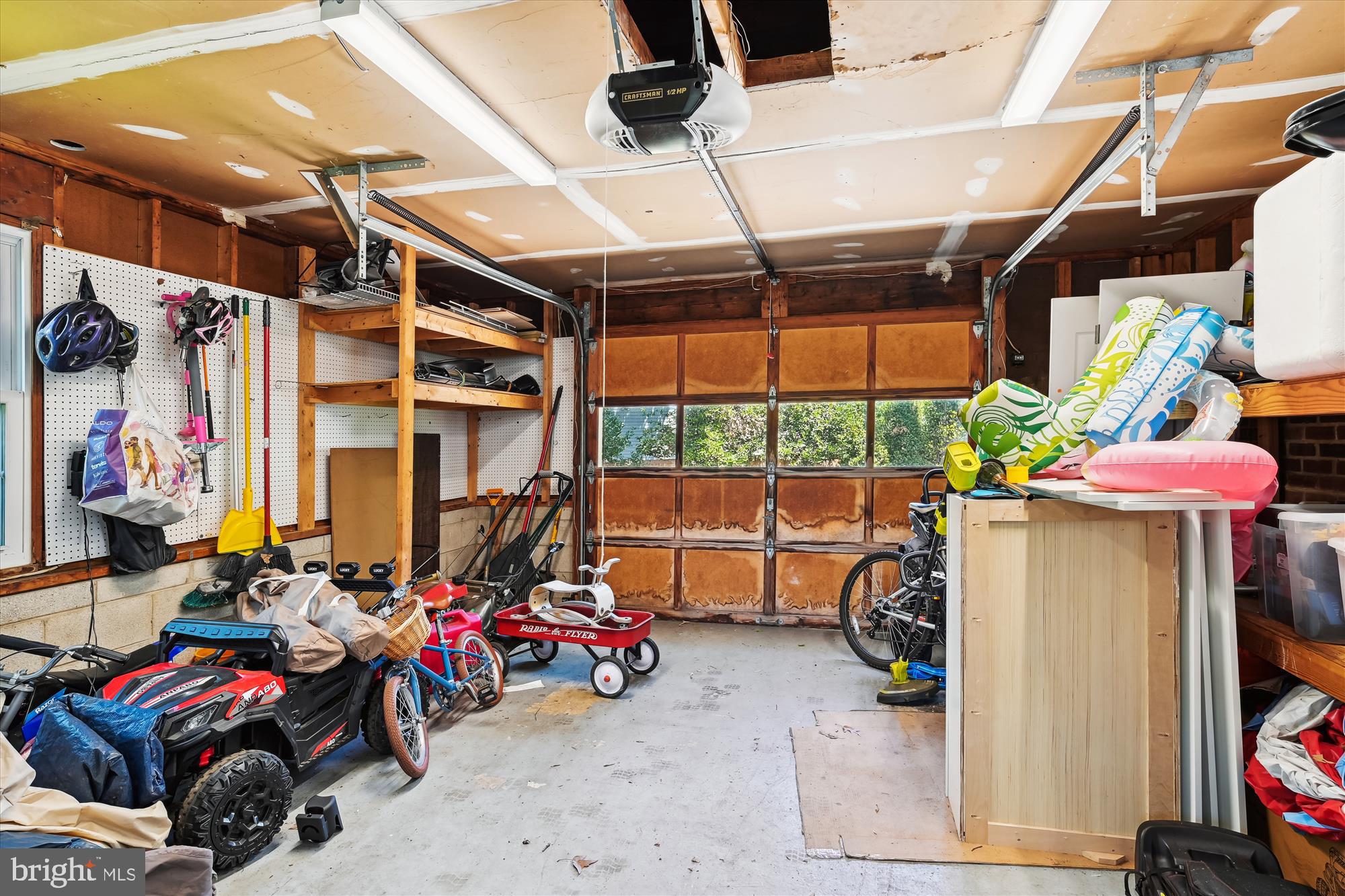 1157 Hampton Road Annapolis, MD 21409 - Photo 49 of 93 Garage (pardon the clutter)