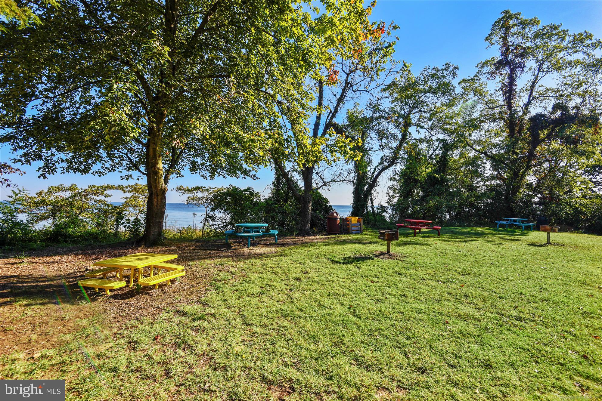 1157 Hampton Road Annapolis, MD 21409 - Photo 78 of 93 Community main beach tables