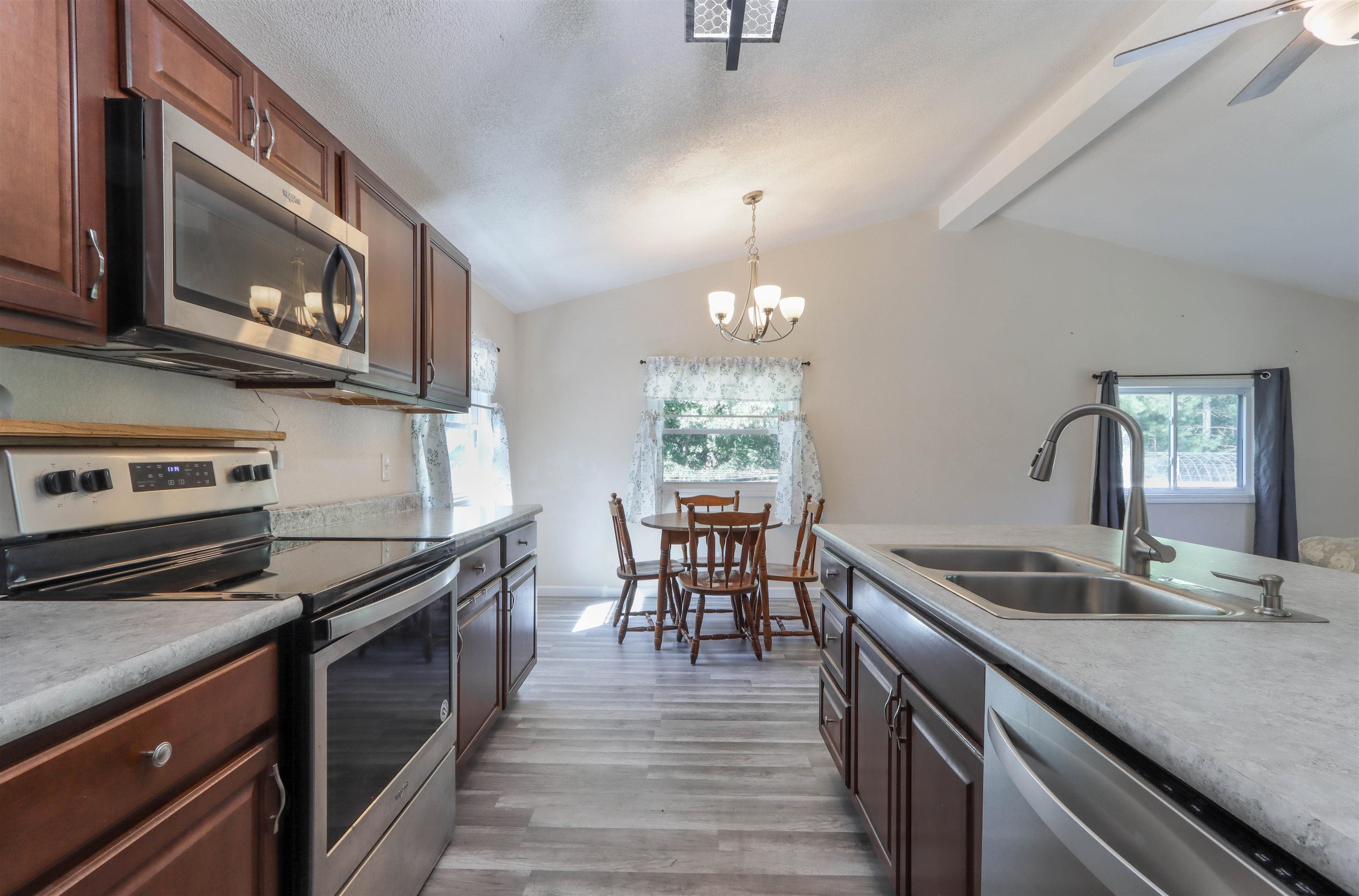 8610 Lake Road Wisconsin Rapids, WI 54494 - Photo 22 of 39 Gallery Image 22