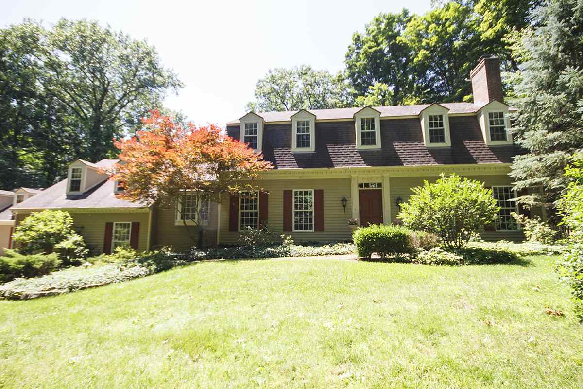 6136 Devils Hollow Road Fort Wayne, IN 46814 - Photo 4 of 35