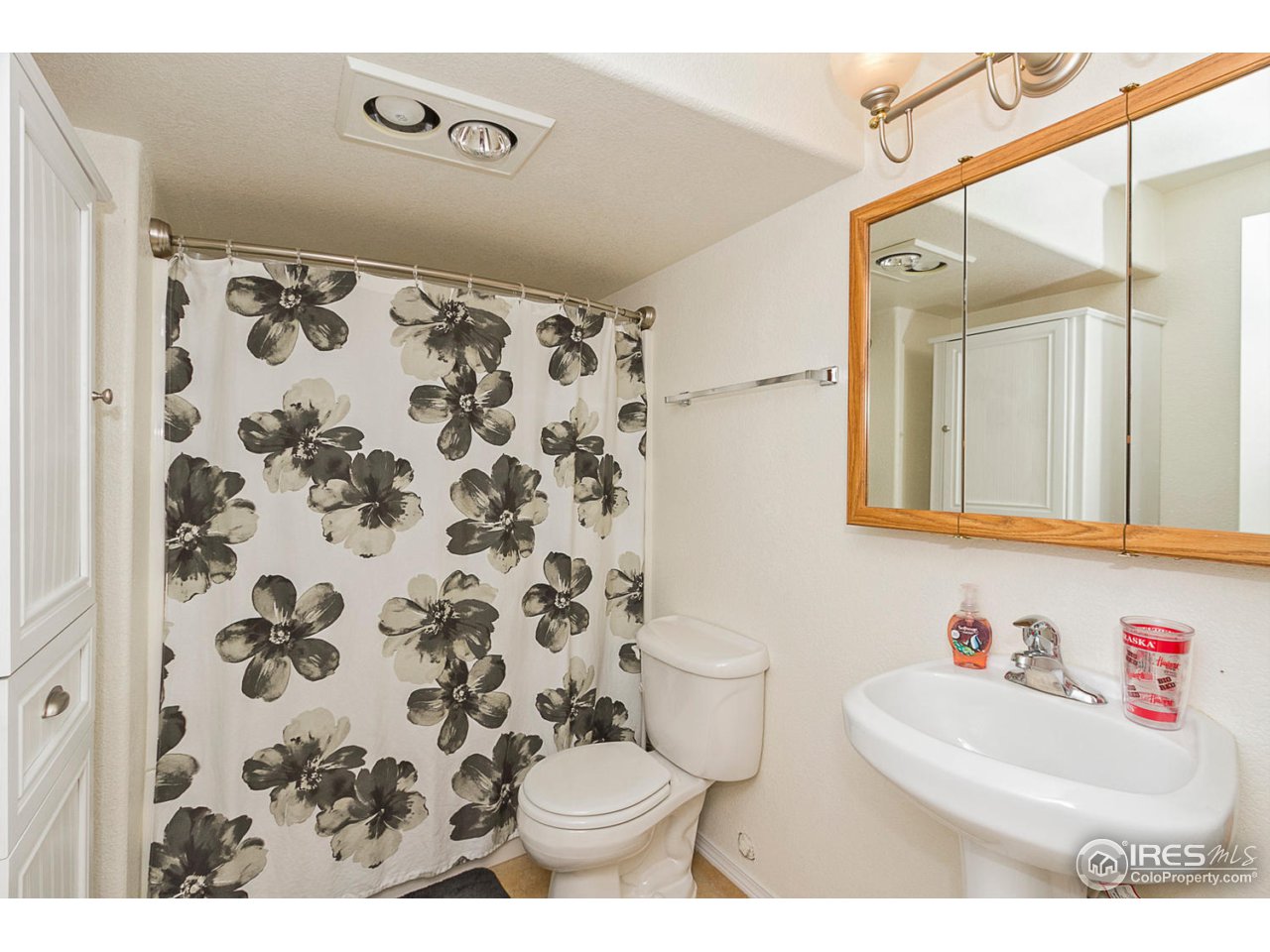 1409 Reeves Drive Fort Collins, CO 80526 - Photo 18 of 21 Bathroom