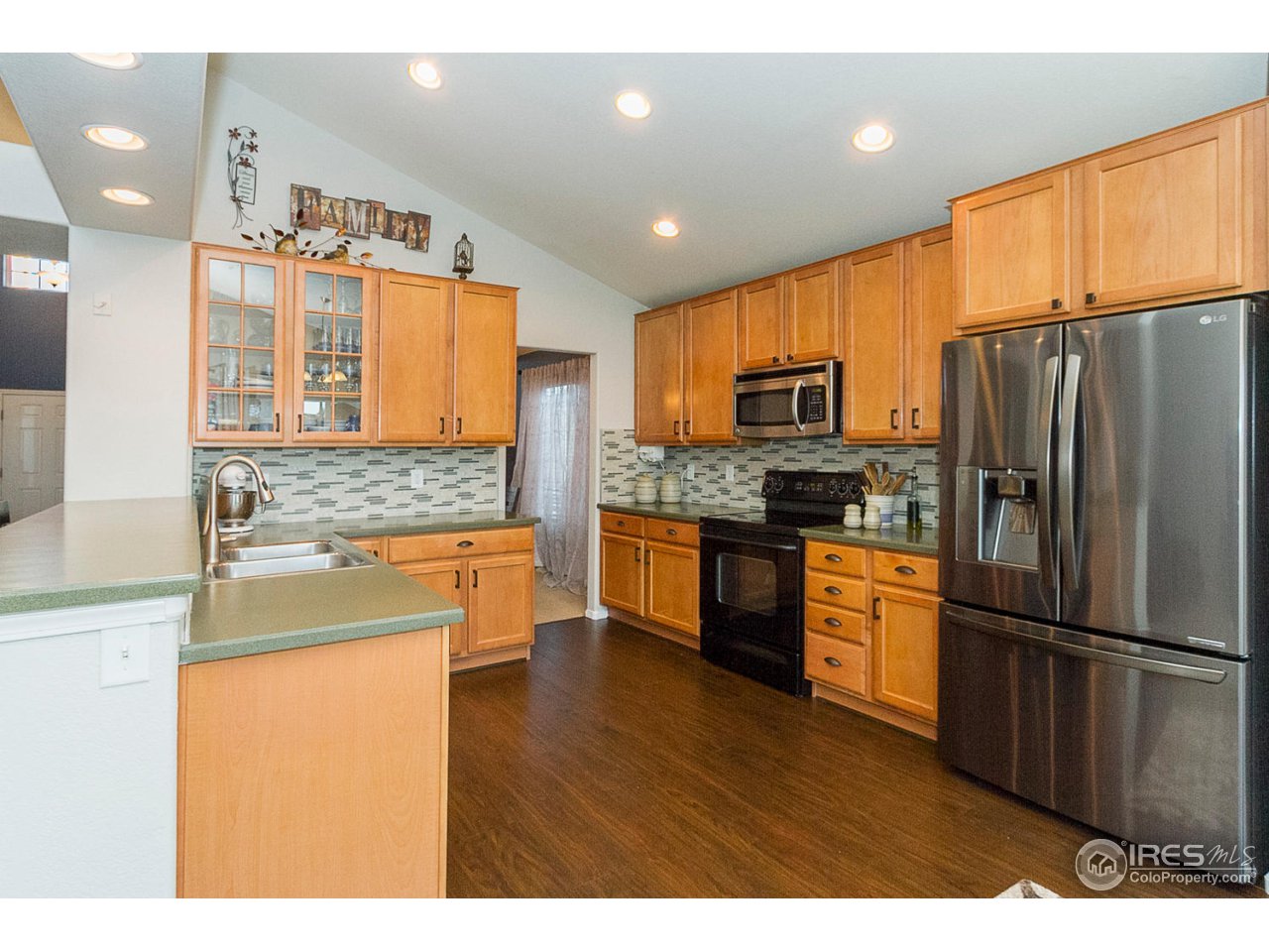 1409 Reeves Drive Fort Collins, CO 80526 - Photo 7 of 21 Kitchen