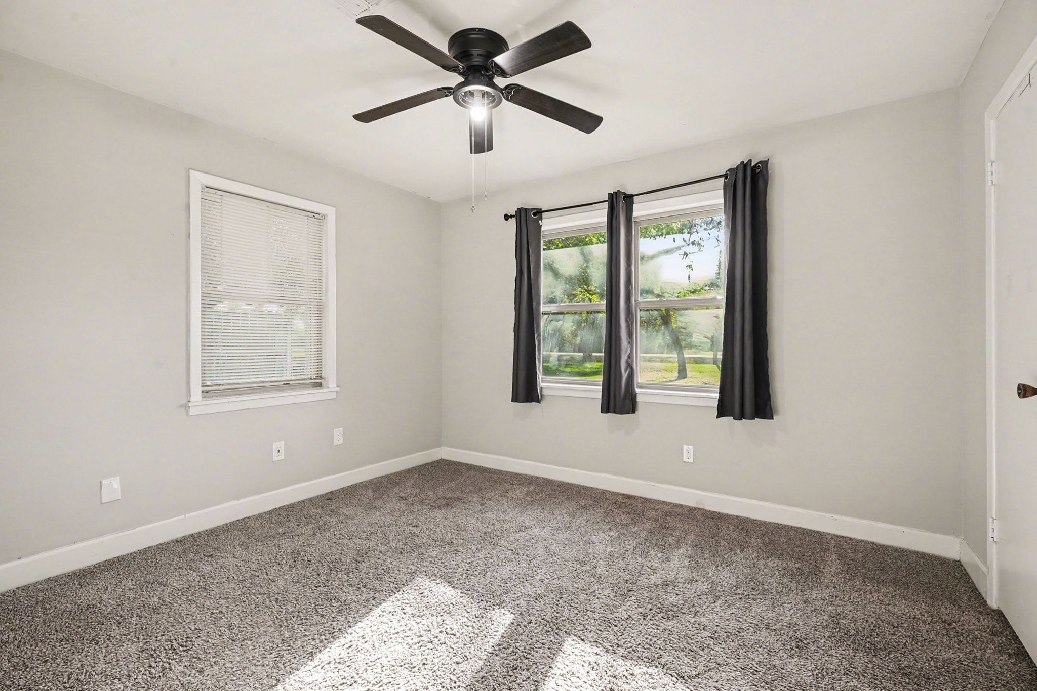 4802 Crosby Cedar Bayou Road Baytown, TX 77521 - Photo 17 of 28 a view of an empty room with a window