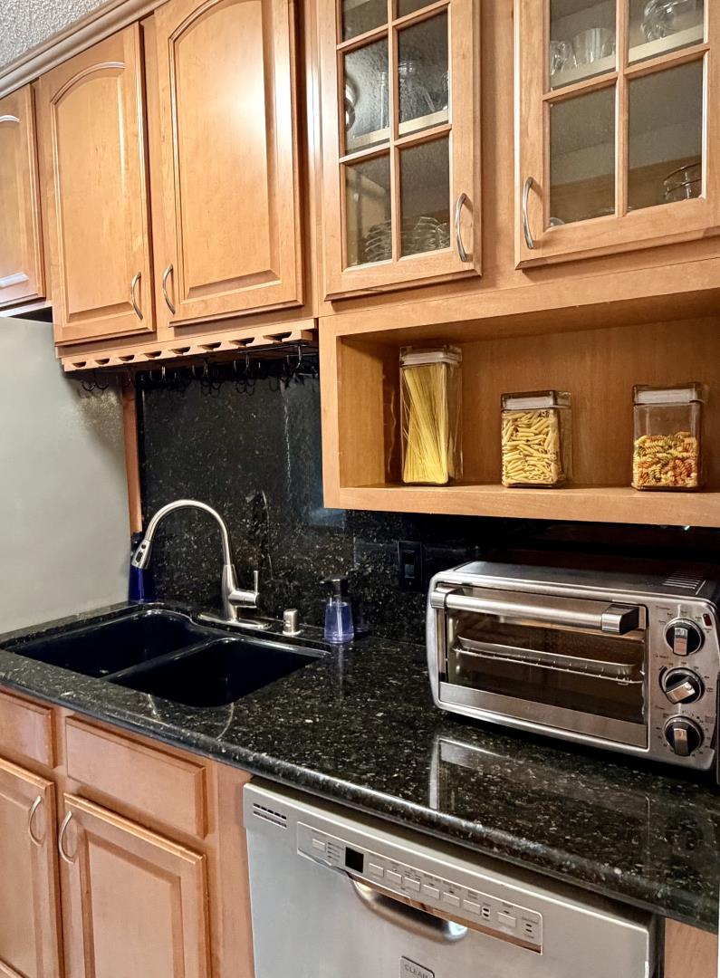 255 South Rengstorff Avenue, Unit 78 Mountain View, CA 94040 - Photo 9 of 20