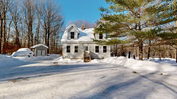 $295,000 | 15 D And B Lane, Buckfield, ME 04220