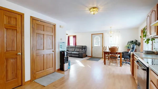 $295,000 | 15 D And B Lane, Buckfield, ME 04220