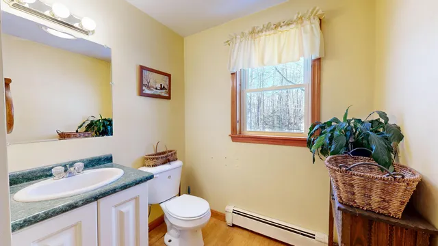 $295,000 | 15 D And B Lane, Buckfield, ME 04220