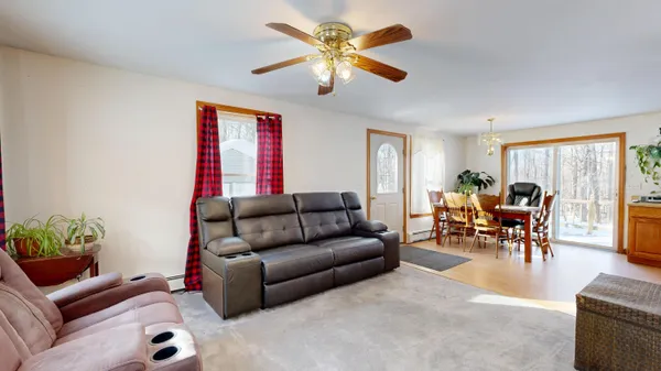 $295,000 | 15 D And B Lane, Buckfield, ME 04220