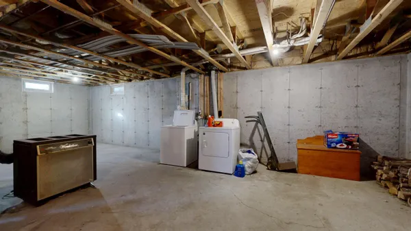 $295,000 | 15 D And B Lane, Buckfield, ME 04220