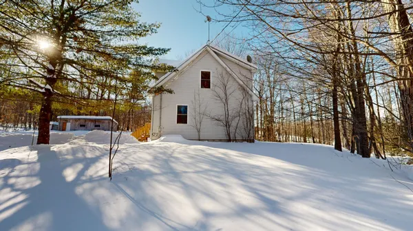 $295,000 | 15 D And B Lane, Buckfield, ME 04220