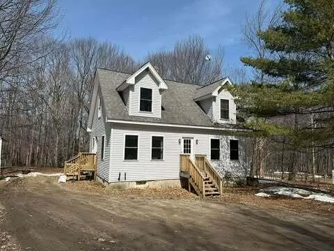 $295,000 | 15 D And B Lane, Buckfield, ME 04220