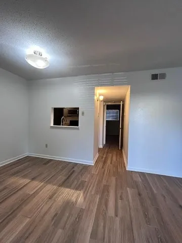 $950 | 2500 Vivian Street, Unit 4, Metairie, LA 70001