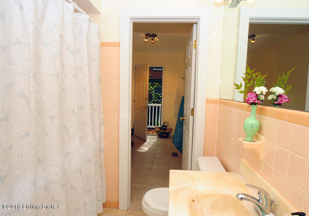7818 Pine Ridge Road Louisville, KY 40241 - Photo 31 of 57 Hall bath