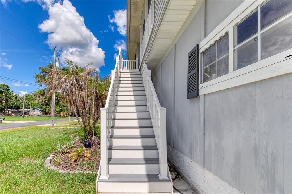 24535 Bonnet Road Astor, FL 32102 - Photo 7 of 82