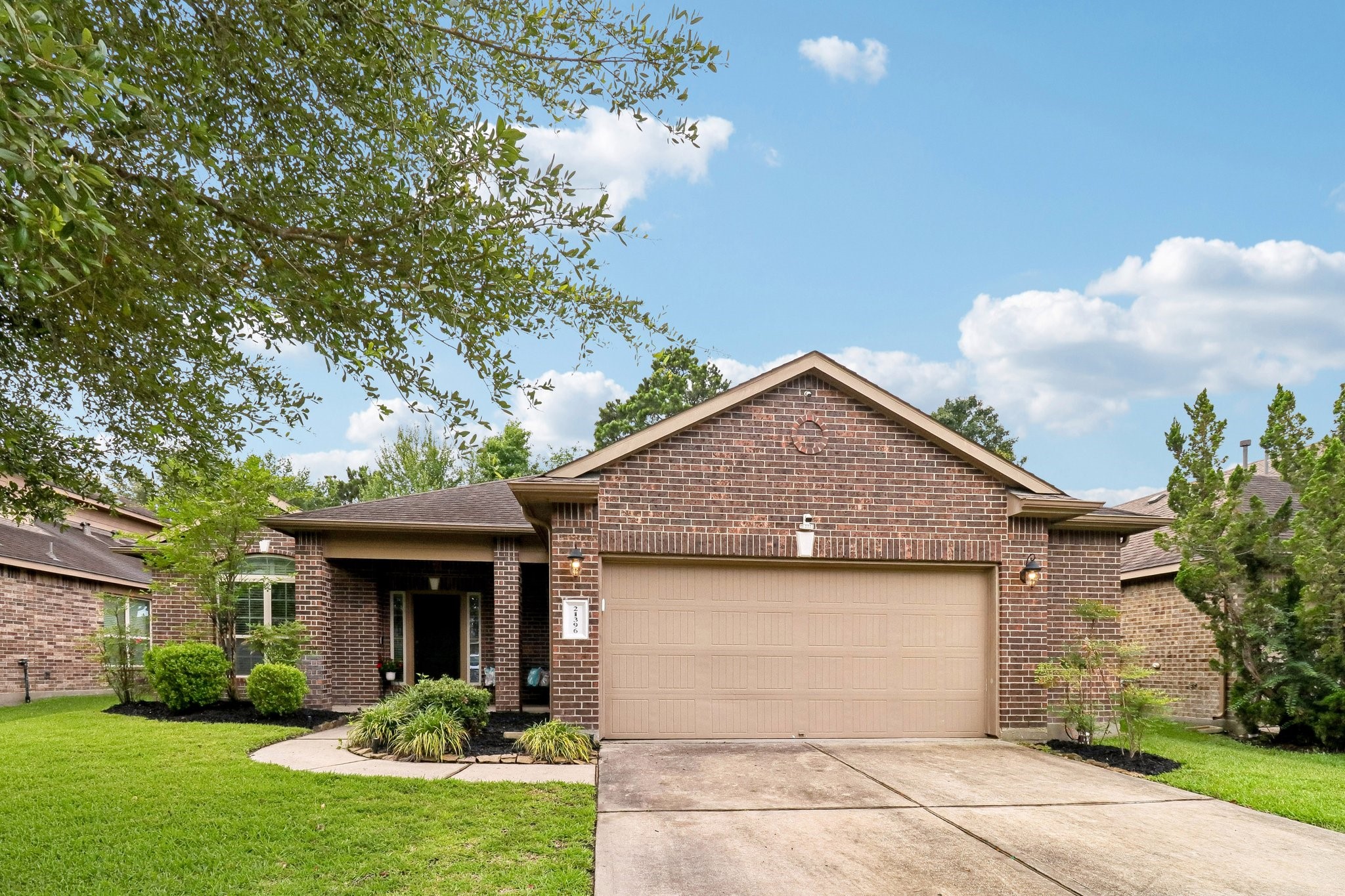 21396 Timber Lodge Lane Porter, TX 77365 - Photo 4 of 34