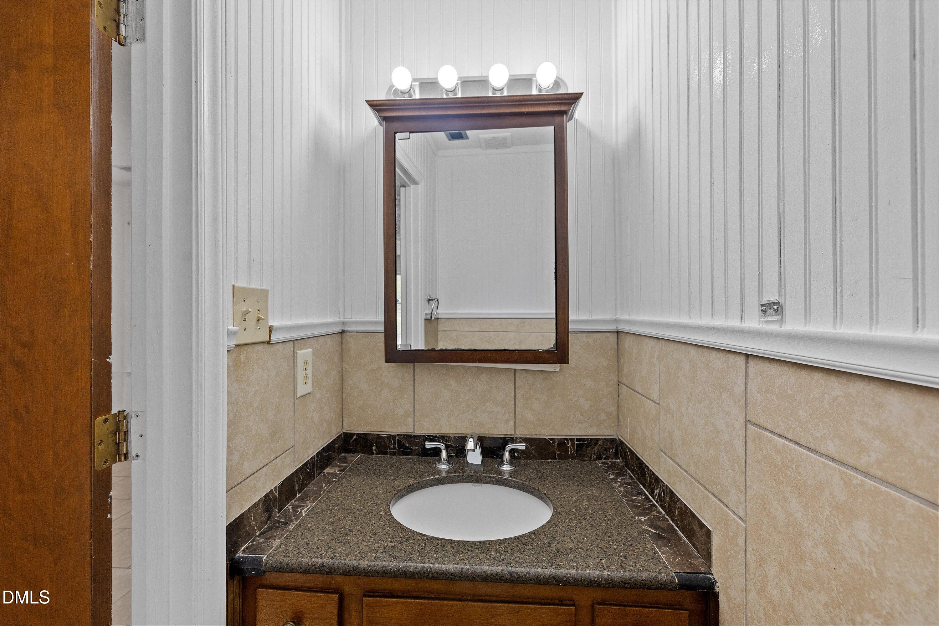 611 Springview Trail Garner, NC 27529 - Photo 20 of 40 20-611 Springview Trl_0127