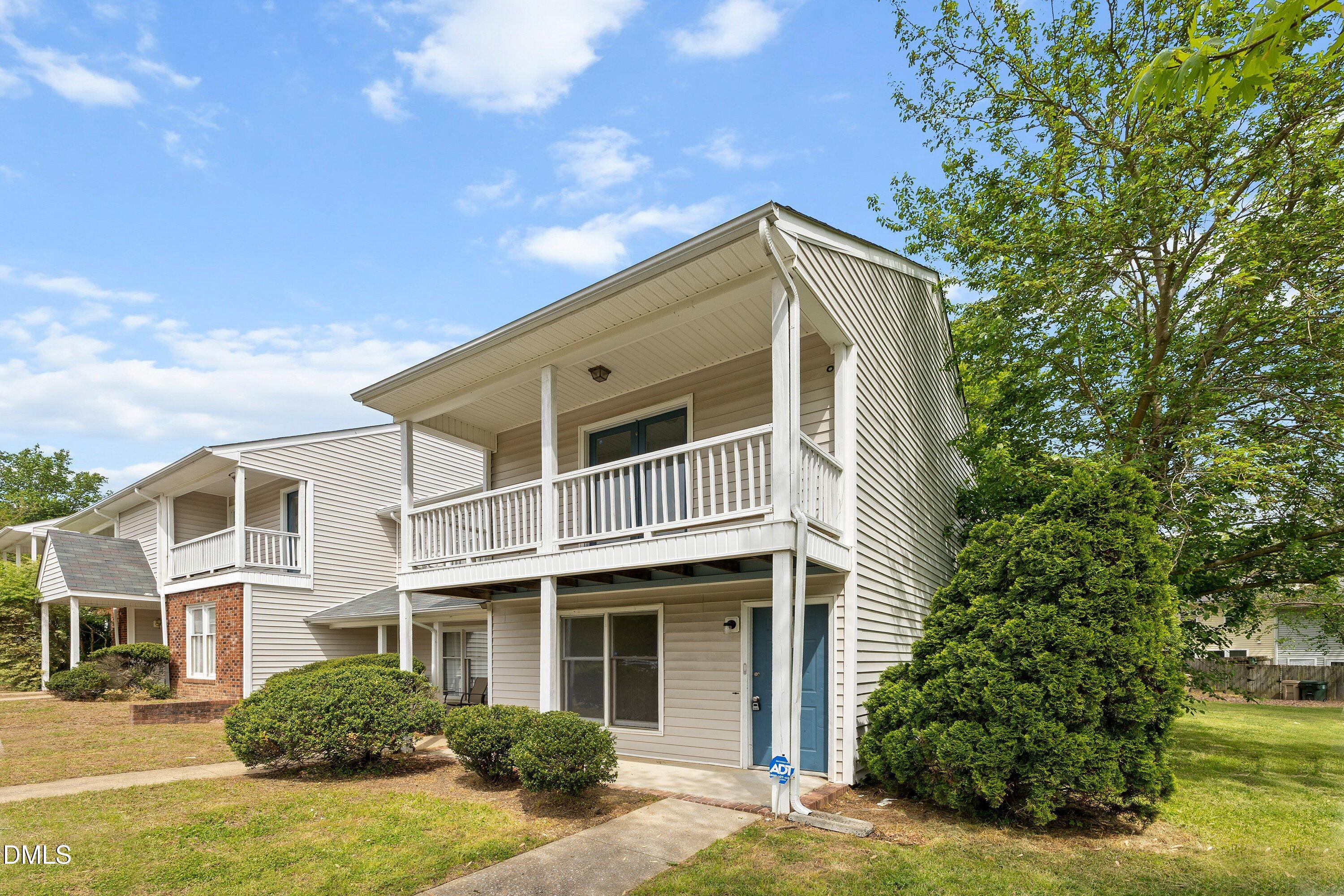 611 Springview Trail Garner, NC 27529 - Photo 4 of 40 04-611 Springview Trl_0032