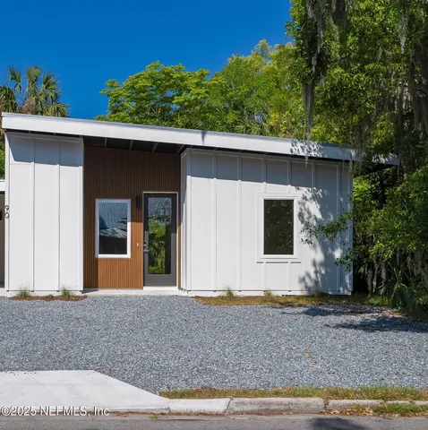 a front view of house with yard
