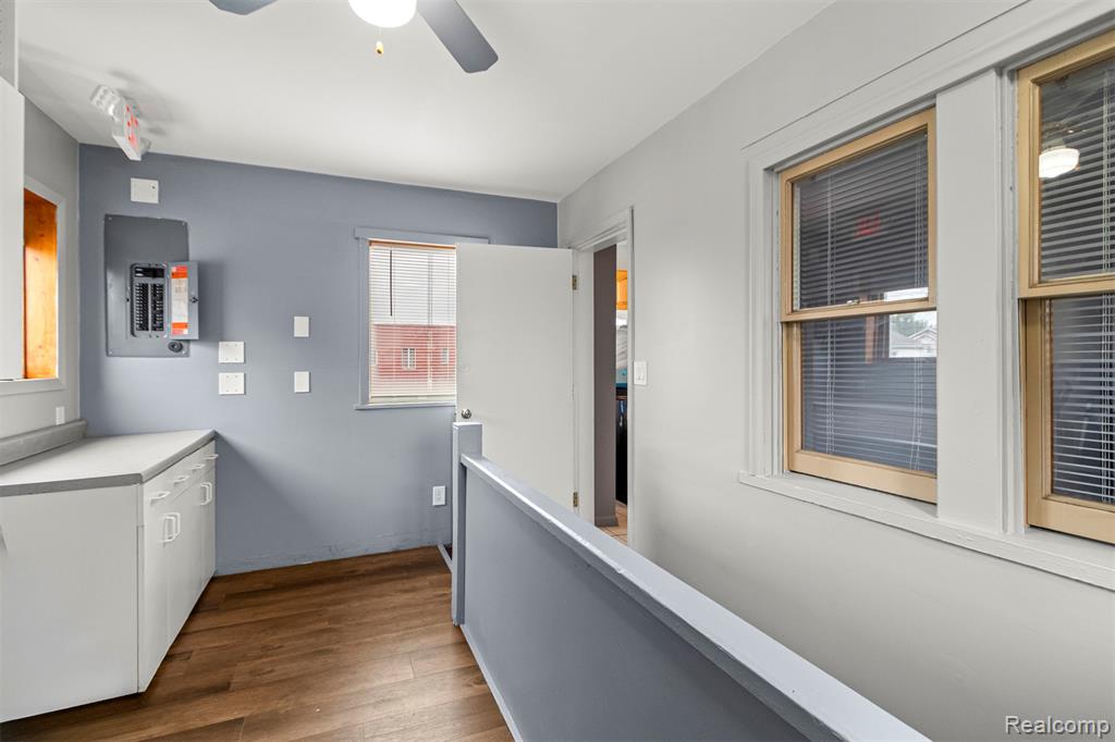 5920 Chase Road Dearborn, MI 48126 - Photo 28 of 37