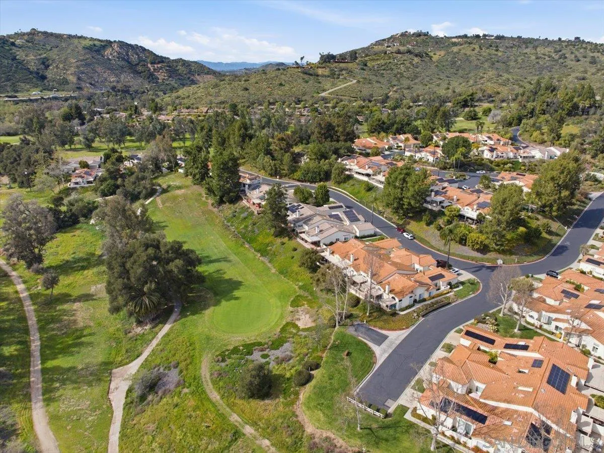 29585 Circle R Greens Drive Escondido, CA 92026 - Photo 33 of 40 a view of a lake