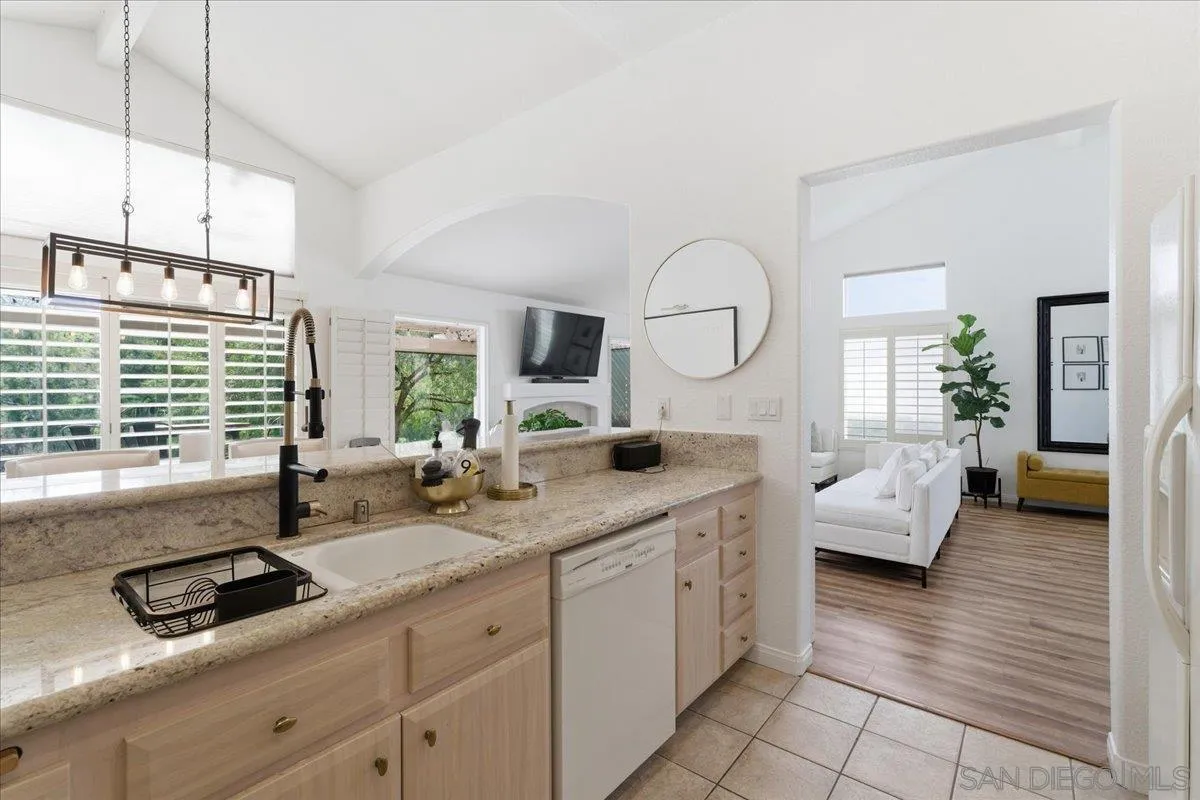 29585 Circle R Greens Drive Escondido, CA 92026 - Photo 7 of 40 a spacious bathroom with sinks mirror and a window