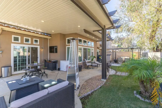 $685,000 | 2420 Galisteo Street, Corona, CA 92882