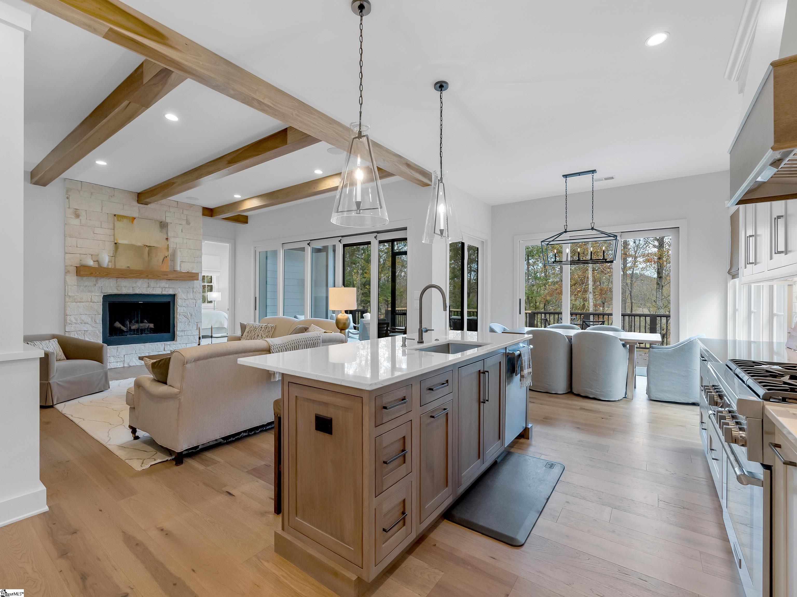 335 Golf Bridge Road Marietta, SC 29661 - Photo 4 of 29