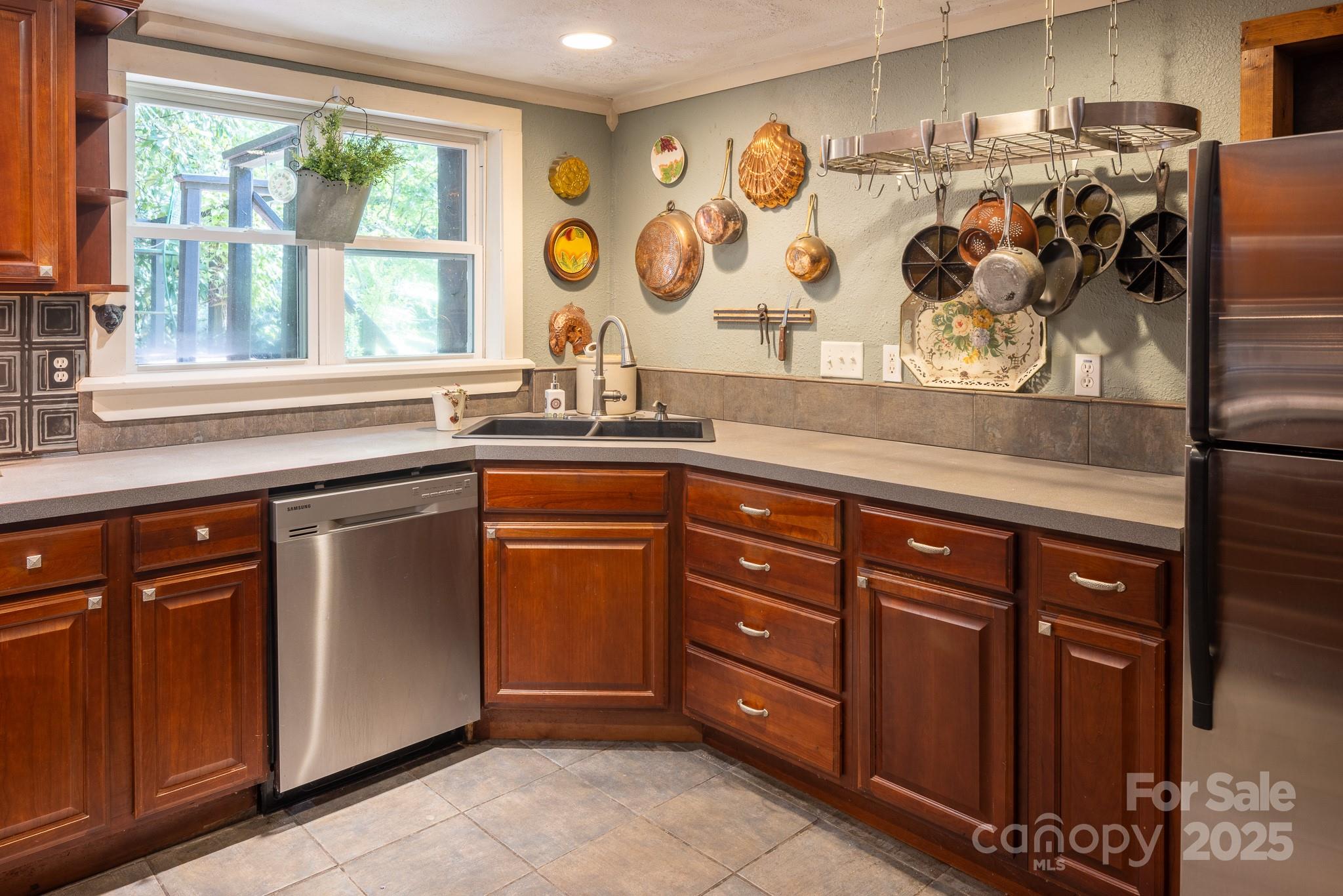 26 Kitazuma Road Black Mountain, NC 28711 - Photo 8 of 33