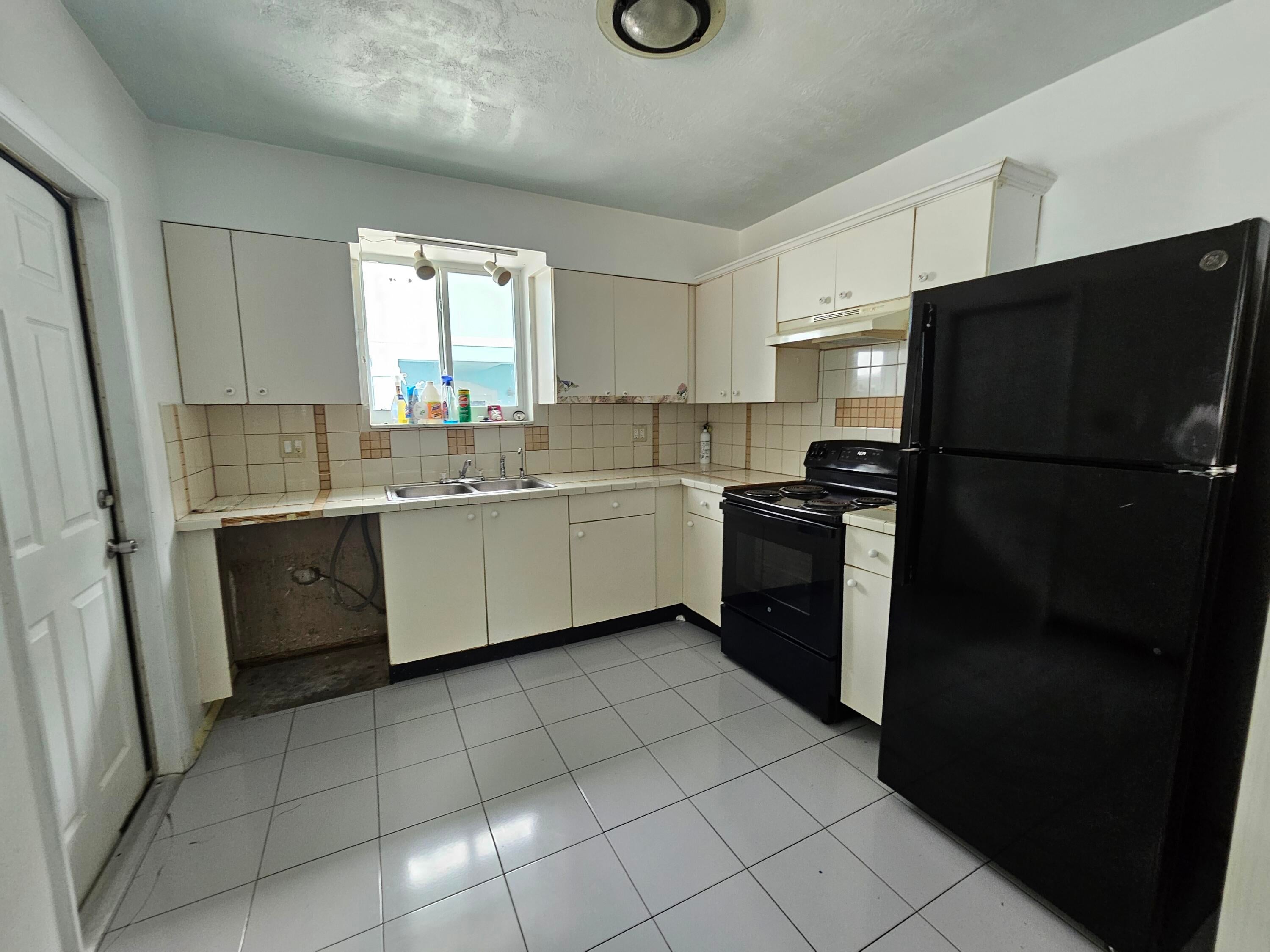 653 Colson Drive Key Largo, FL 33037 - Photo 12 of 27 Gallery Image 12