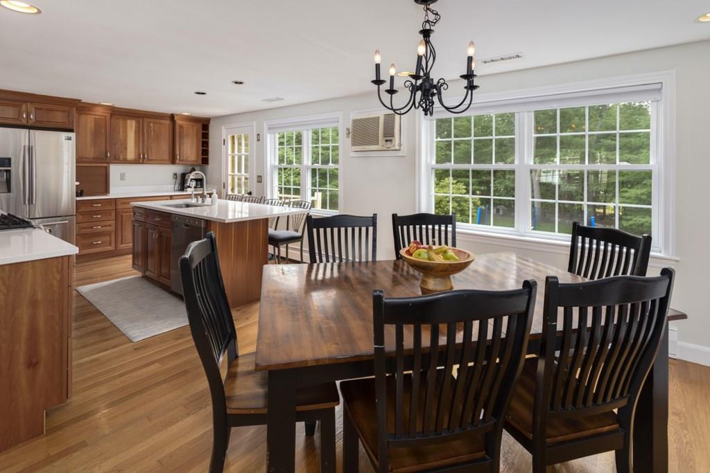 14 New Meadow Road Lynnfield, MA 01940 - Photo 9 of 42 Gallery Image 9