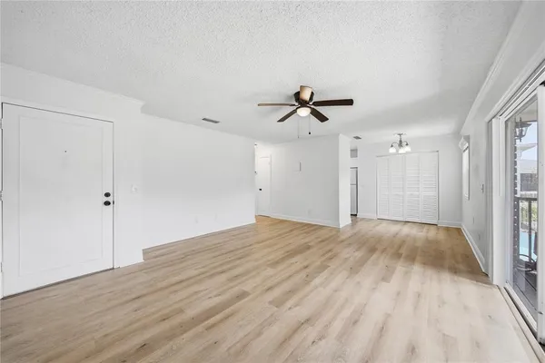 $1,600 | 13690 Orange Sunset Drive, Unit 202, Tampa, FL 33618