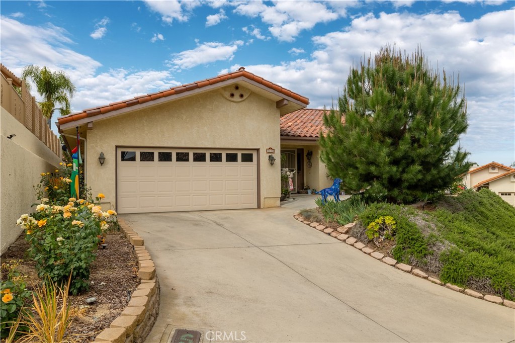 1113 Crescent Bend Fallbrook, CA 92028 - Photo 4 of 38