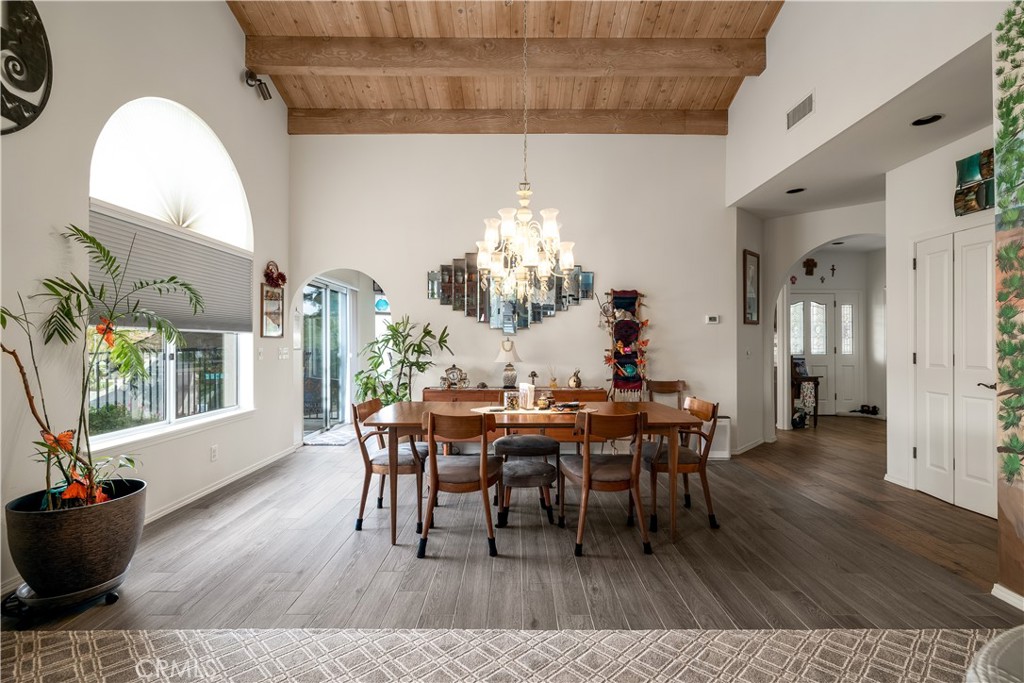 1113 Crescent Bend Fallbrook, CA 92028 - Photo 9 of 38