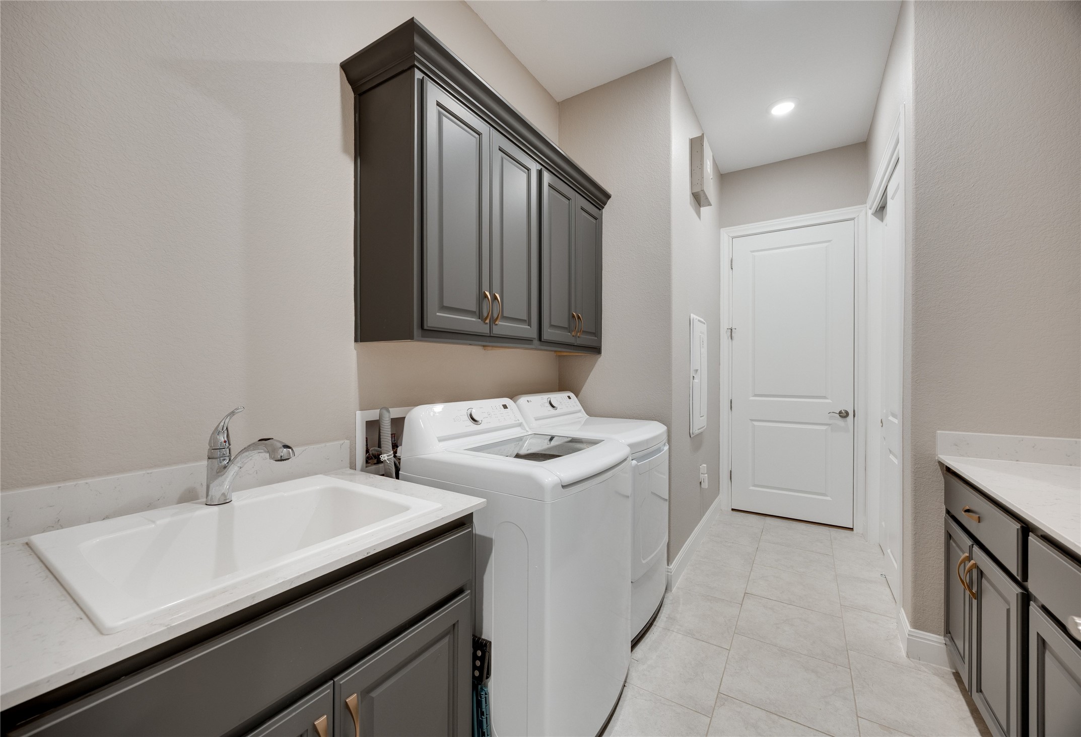 102 Pointer Lane Georgetown, TX 78633 - Photo 36 of 39
